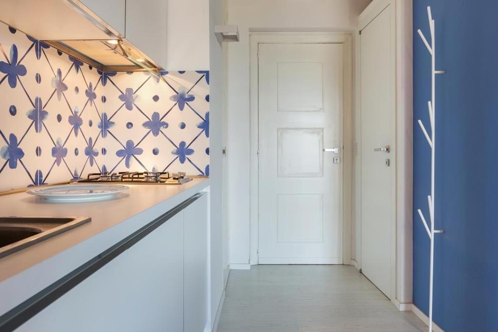 Casablu, Un Delizioso Bilocale Sulla Baia Di Naxos Appartement Giardini-Naxos Buitenkant foto